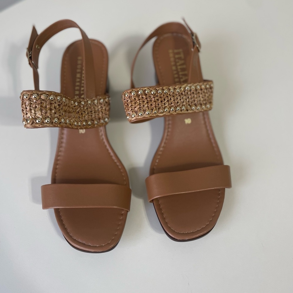 Italian Shoemakers Caramel Sandal with Block Heel - Picture 2 of 6